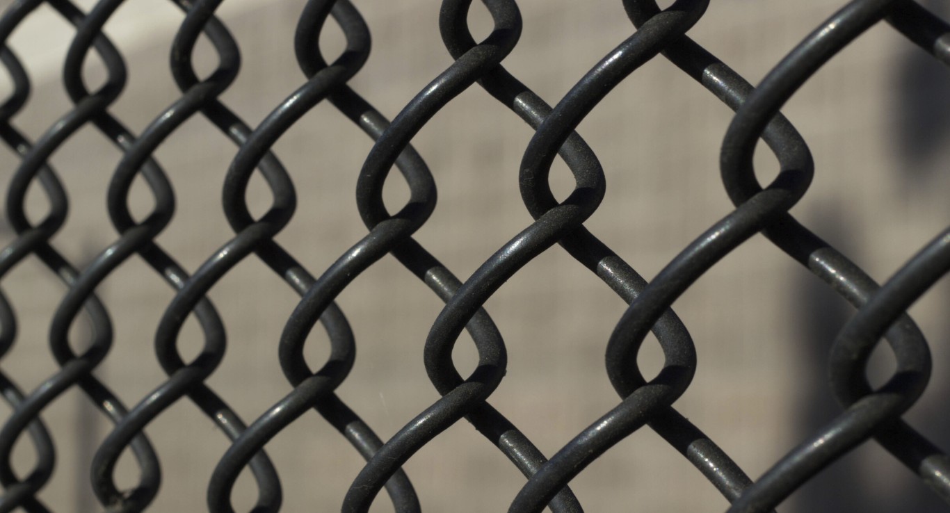 Affordable chain-link fence installation in Quincy, IL
